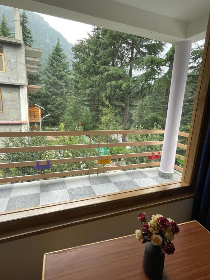 The Doors Inn Manāli Екстериор снимка
