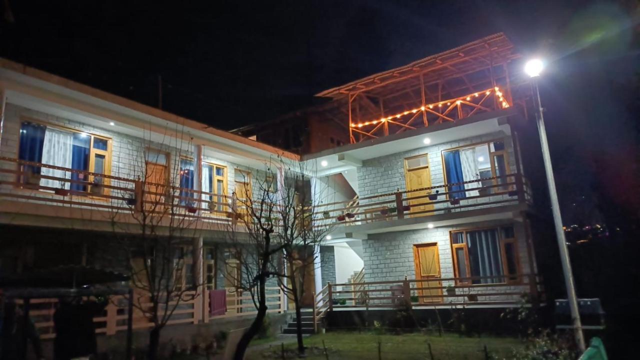 The Doors Inn Manāli Екстериор снимка